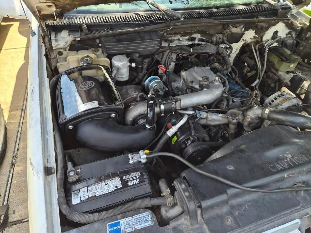 1992-2000 Detroit S&B Cold Air Intake (75-5045)