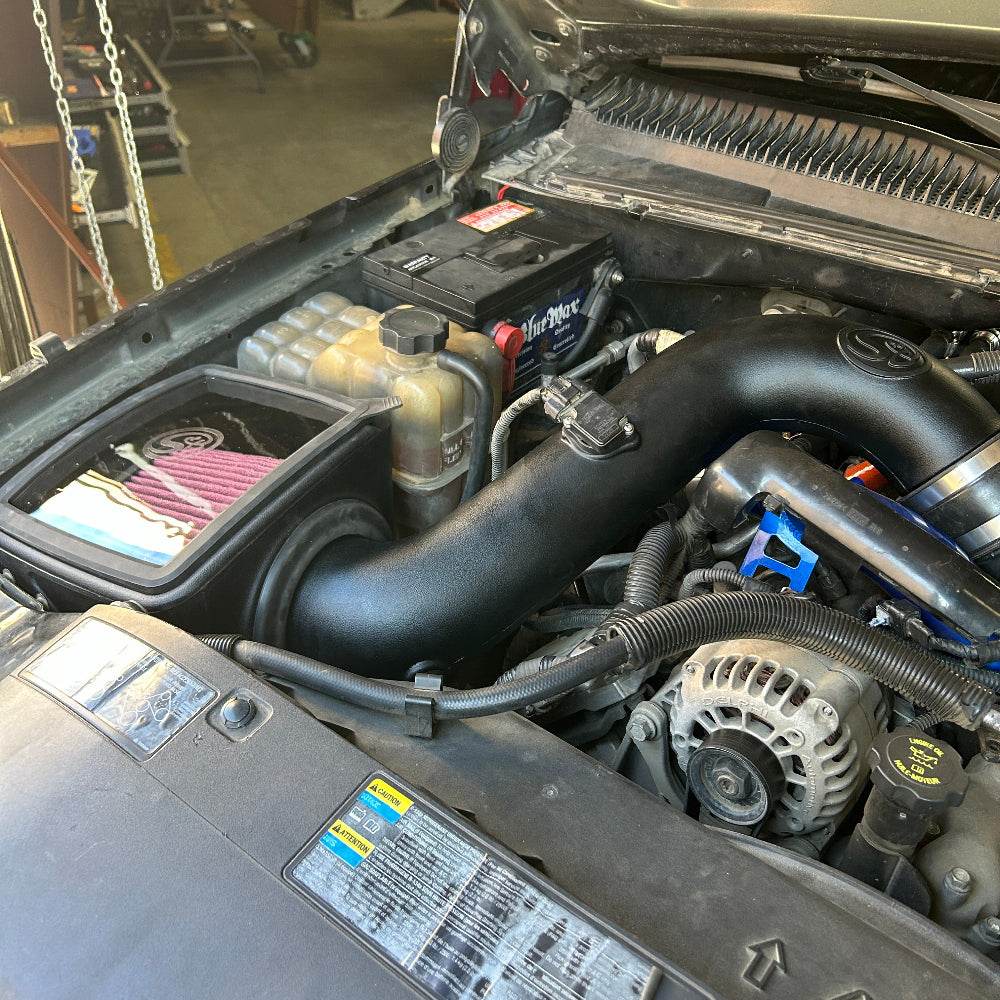 2004-2005 Duramax S&B Cold Air Intake Kit (75-5102)